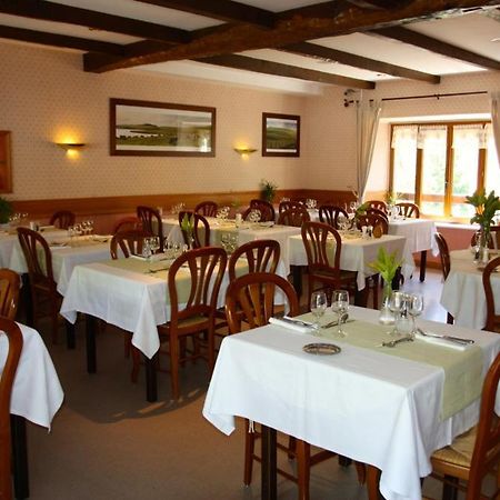 Hotel Des Voyageurs Saint-Chély-dʼAubrac エクステリア 写真